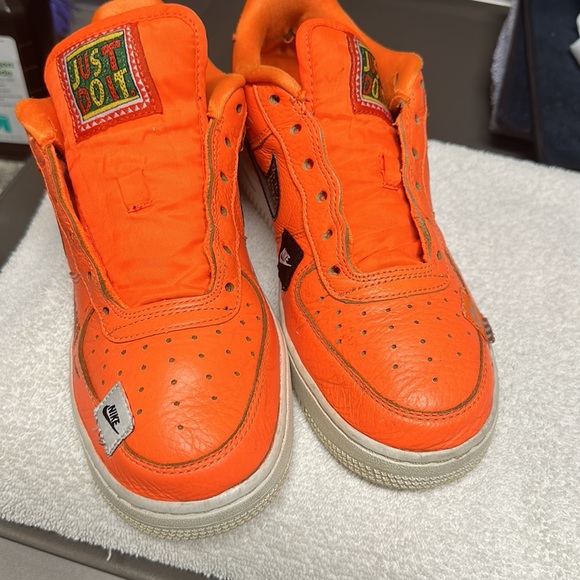 Nike Air Force One Just Do It. Pack Orange. - Picture 4 of 11